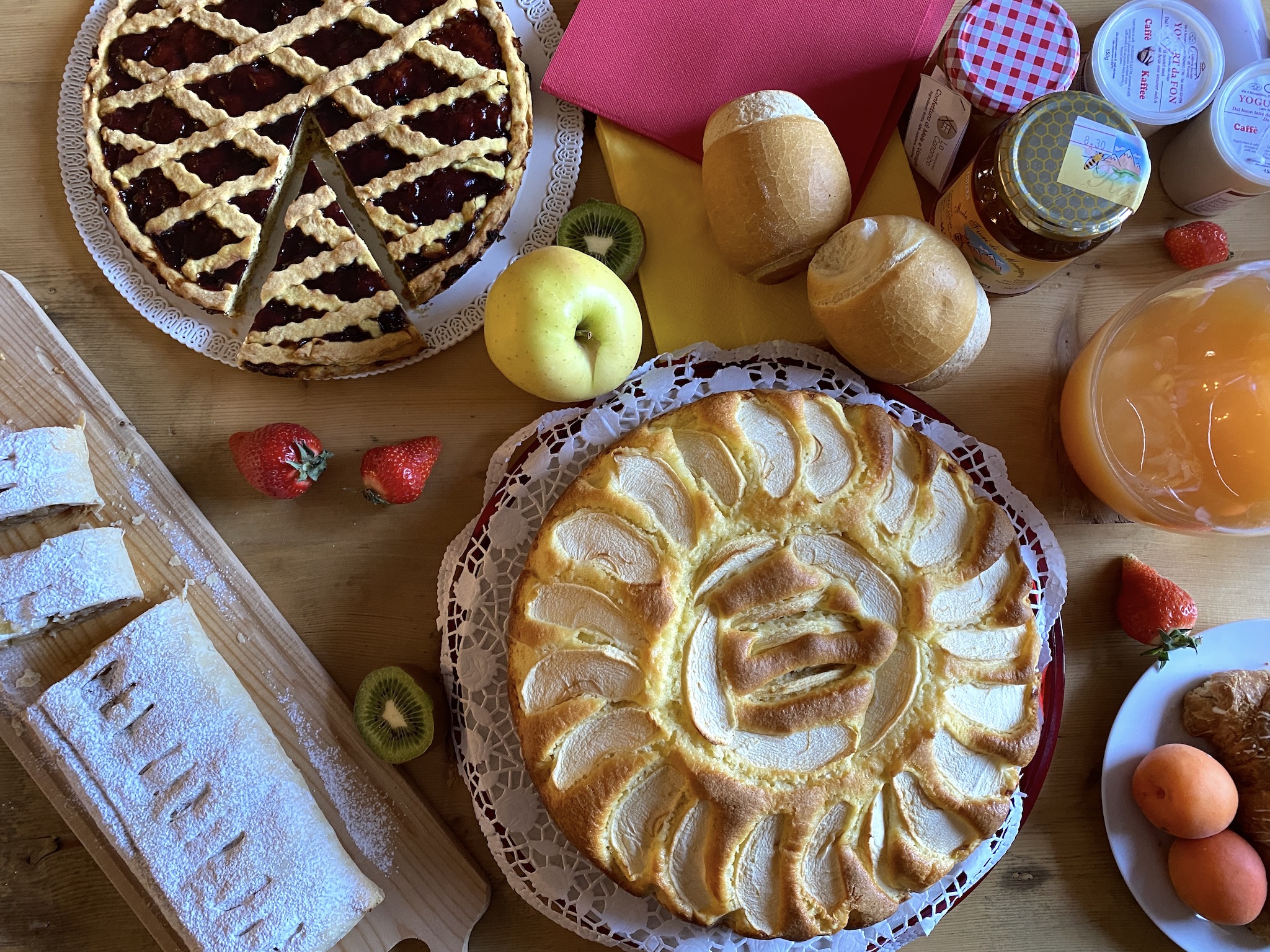 torta di mele-agriturismo la canonica